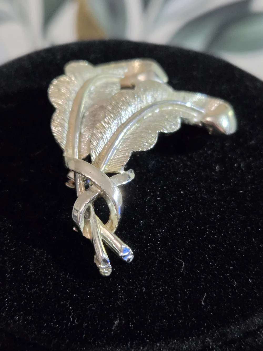 Vintage Silver Tone Brushed Feather Double Leaf Spray Brooch Pin 2